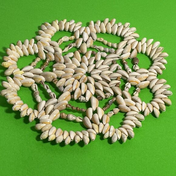 Vintage Natural Cowrie Shell Boho Trivet 8.5 inch - Picture 9 of 9